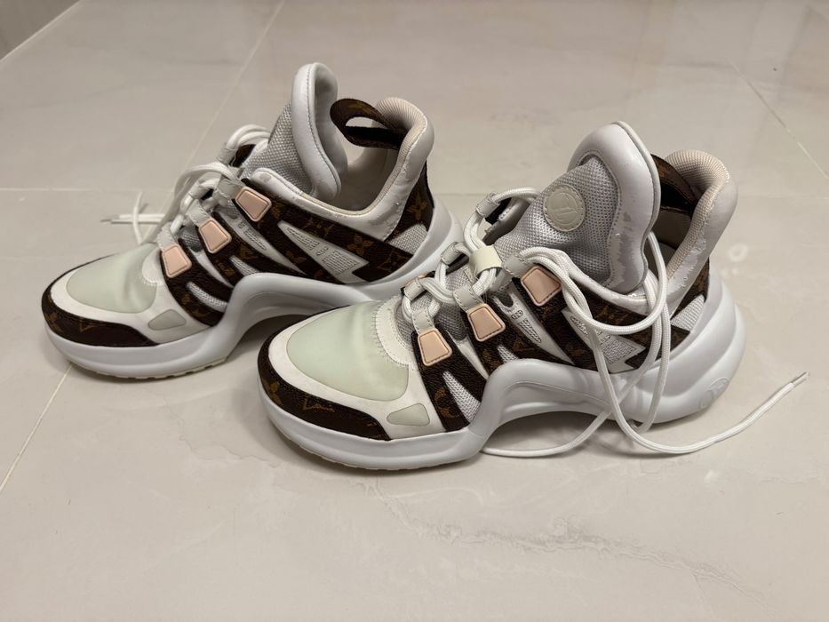 Обувки Louis Vuitton