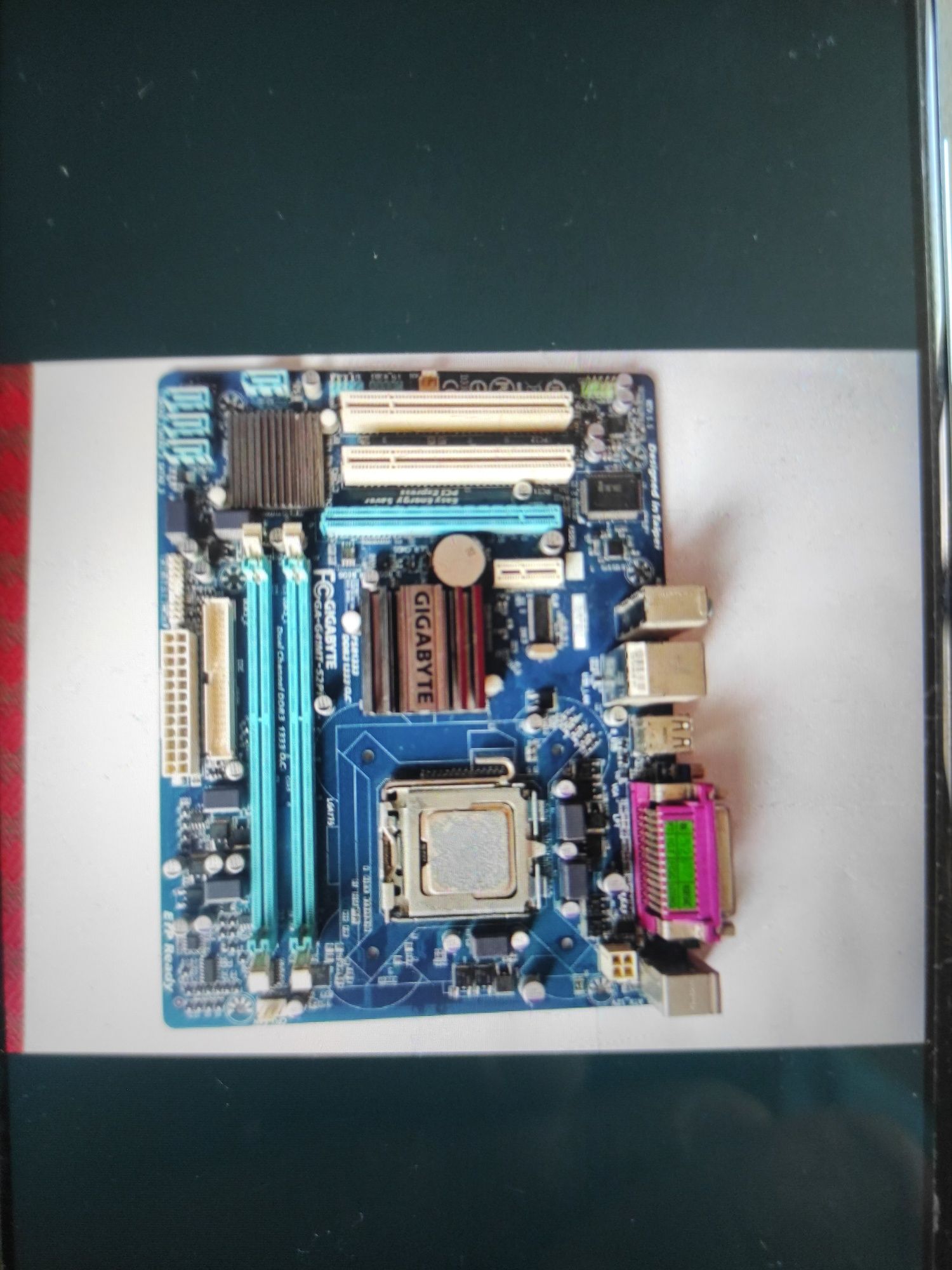 Placă de bază Gigabyte pentru calculatoare desktop