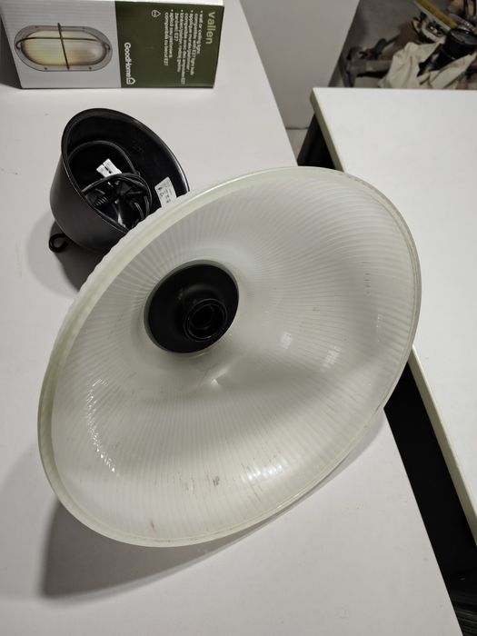 Vând lustră/candelabru/suspensie un bec