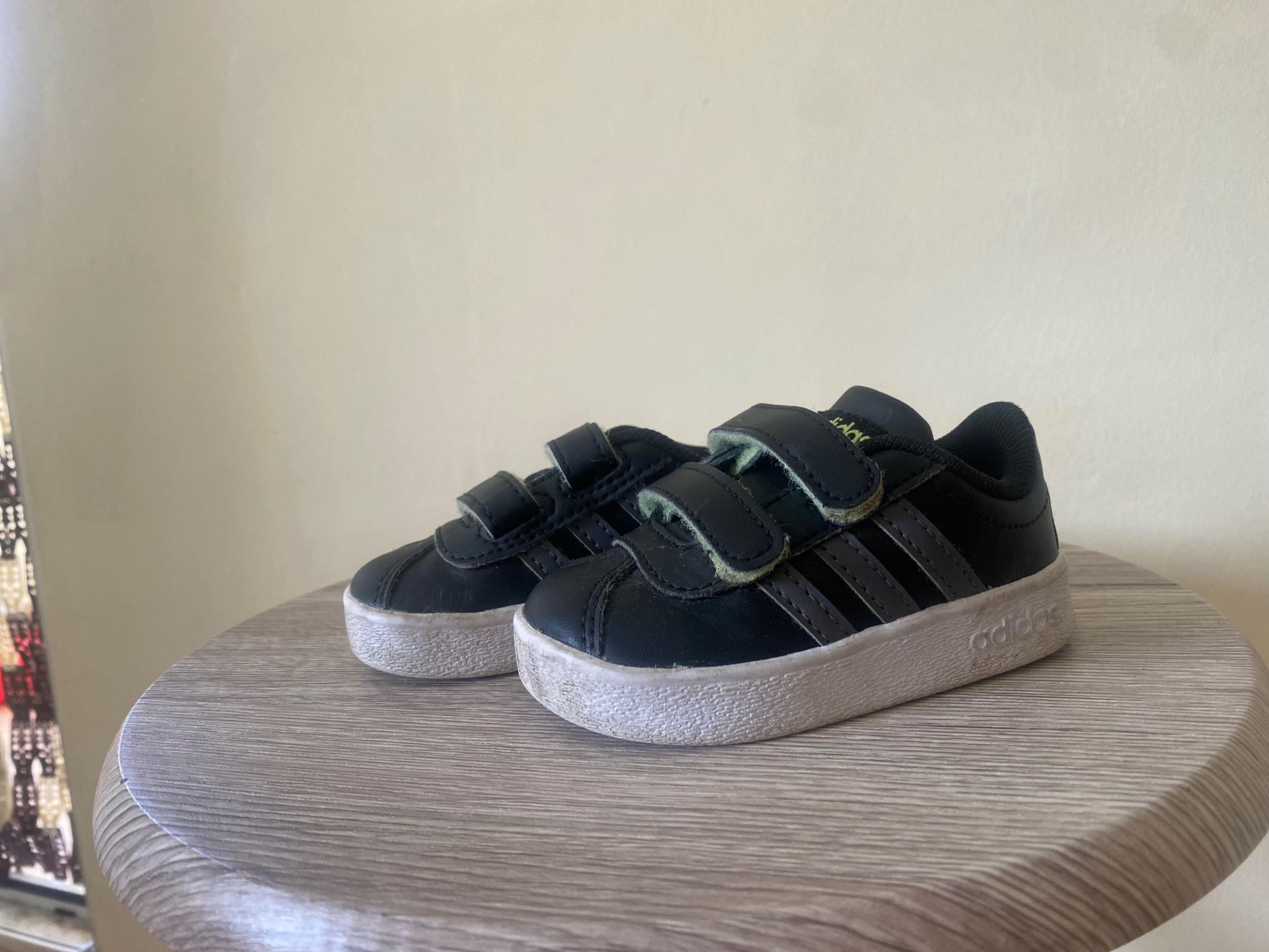 Детски обувки Adidas