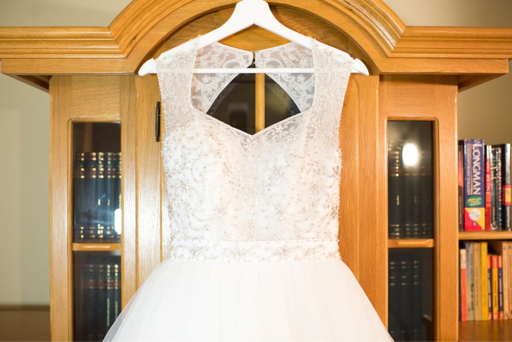 Vand rochie de mireasa