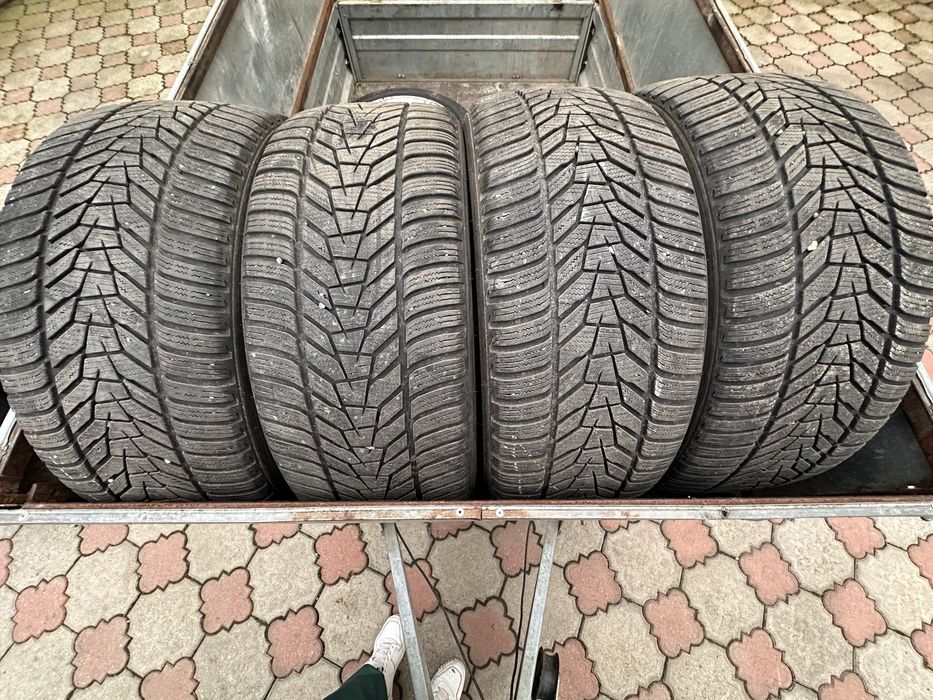 Anvelope iarna 255/40/21 Hankook 2023