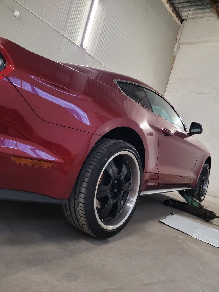 Roti r20 ford mustang