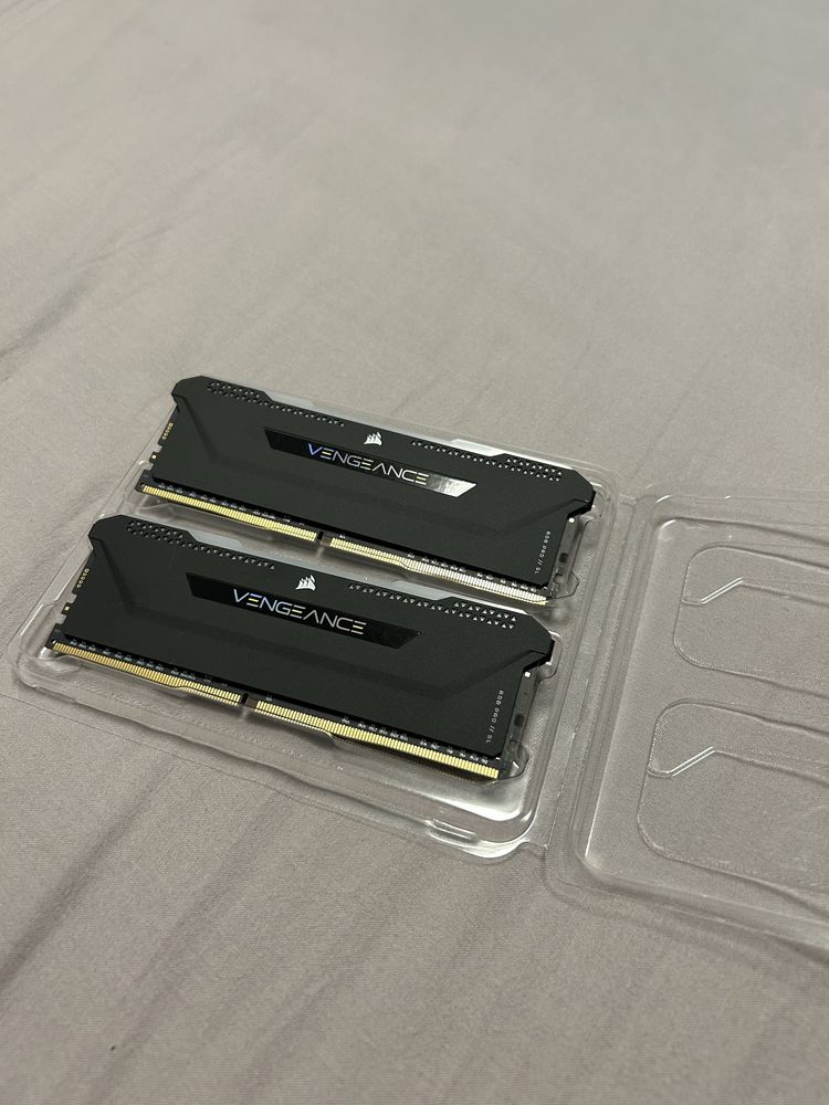 RAM памет Corsair Vengeance PRO rgb 16GB (2x8) DDR4 3600Mhz