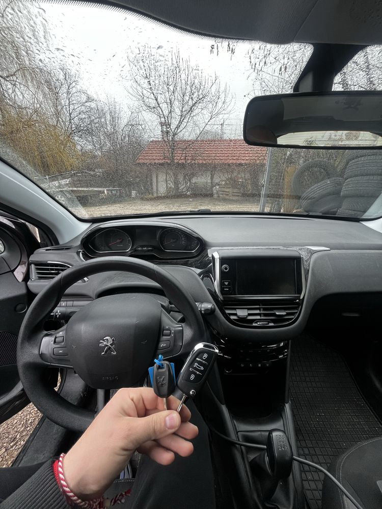 Ключар София автоключарски услуги денонощно