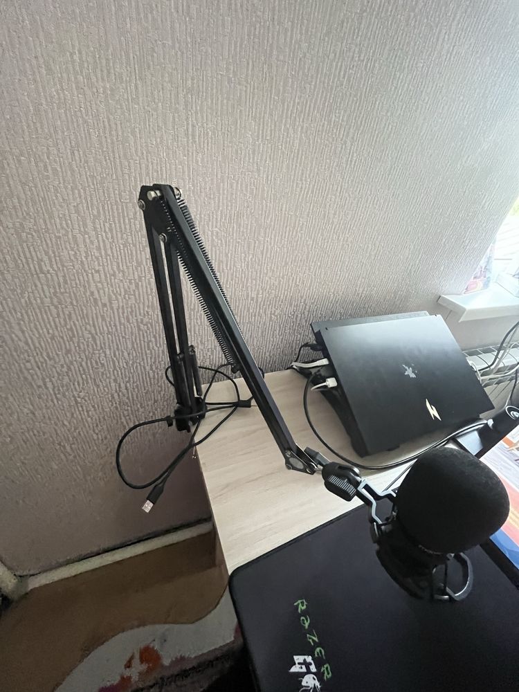 Продается микрофон маоно аупм461 тр