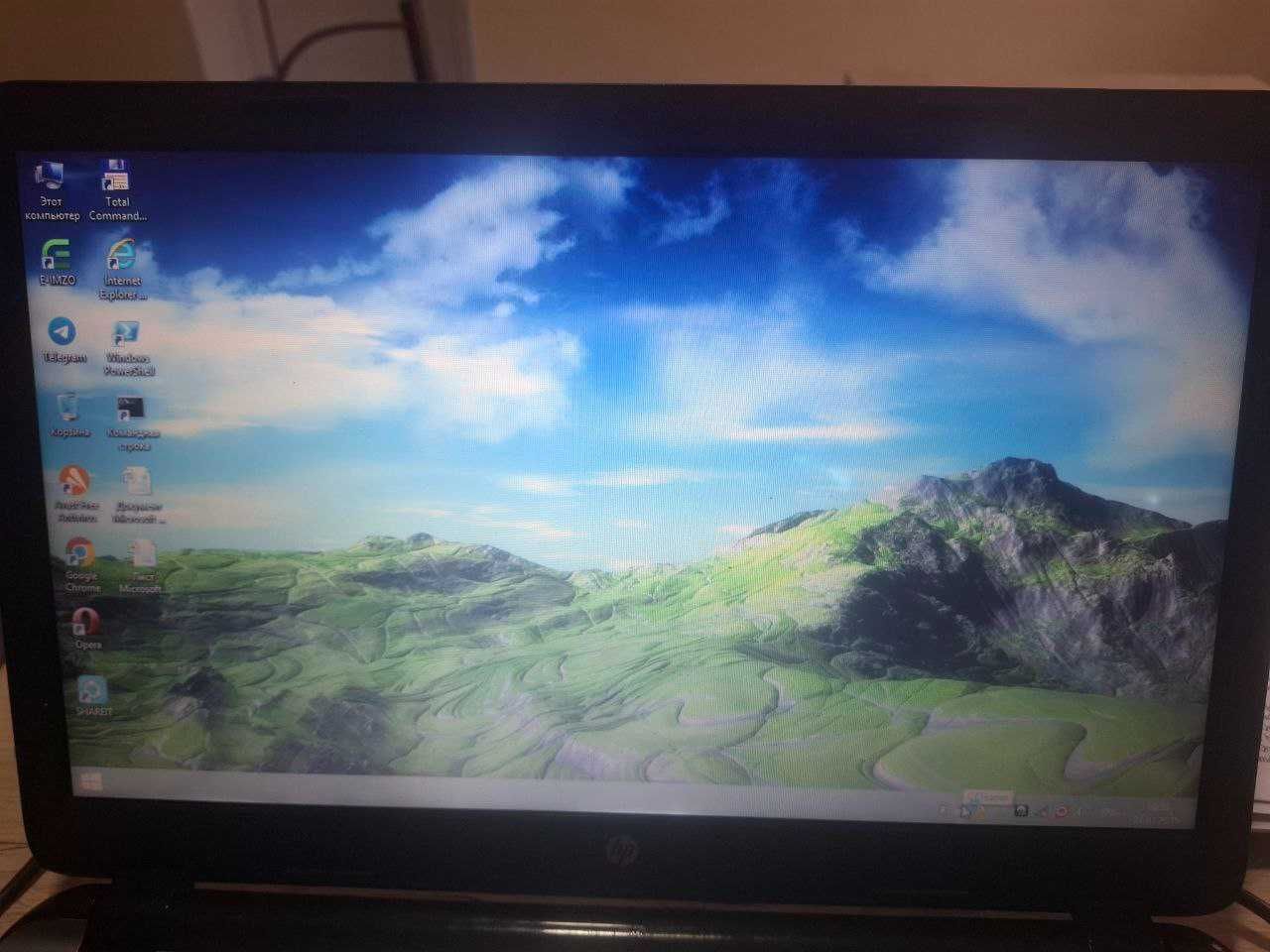 Hp Ноутбук компьютер сотилади.   8/1000