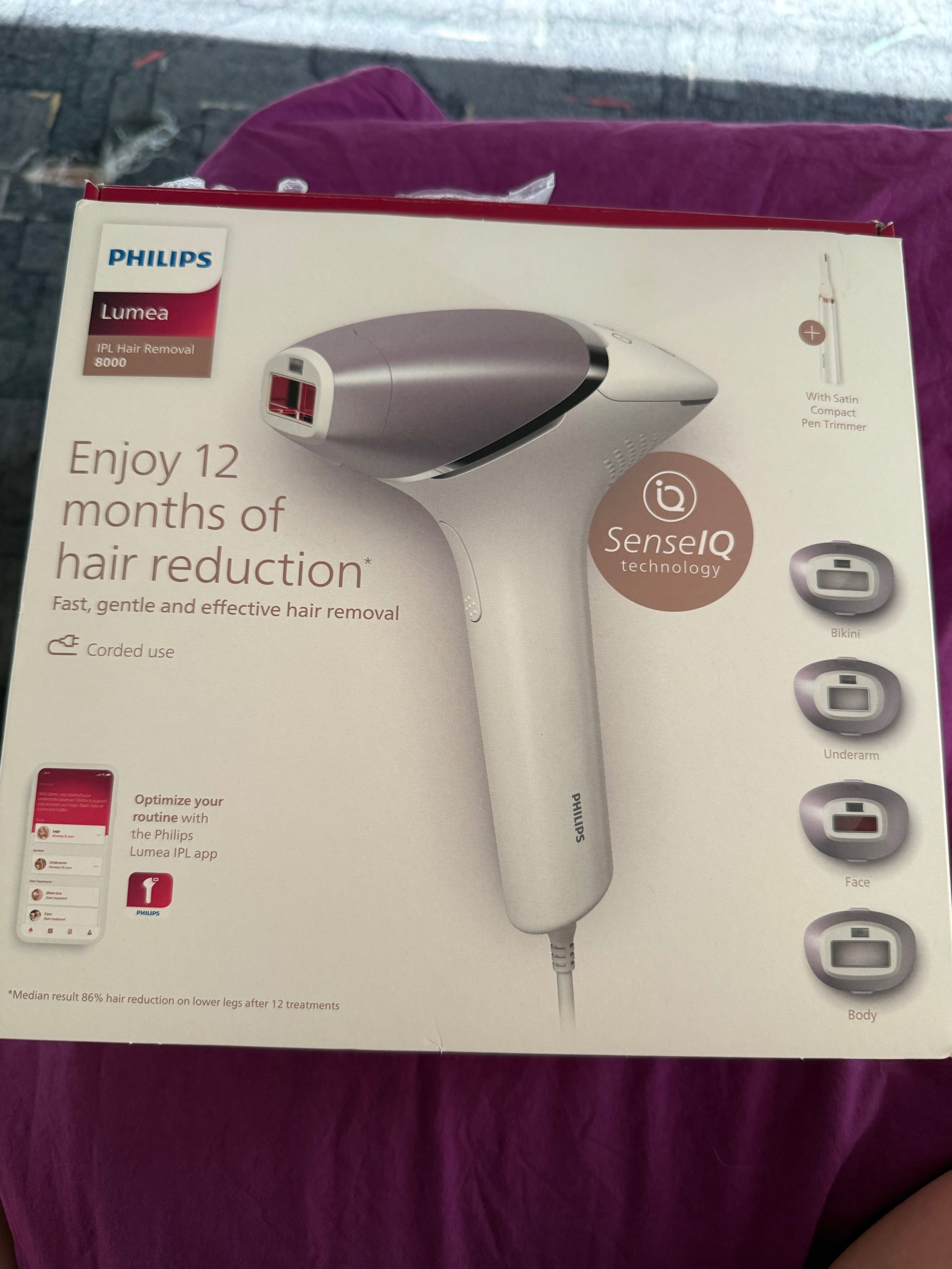 Philips Lumea IPL 8000 – фотоепилатор, използван веднъж