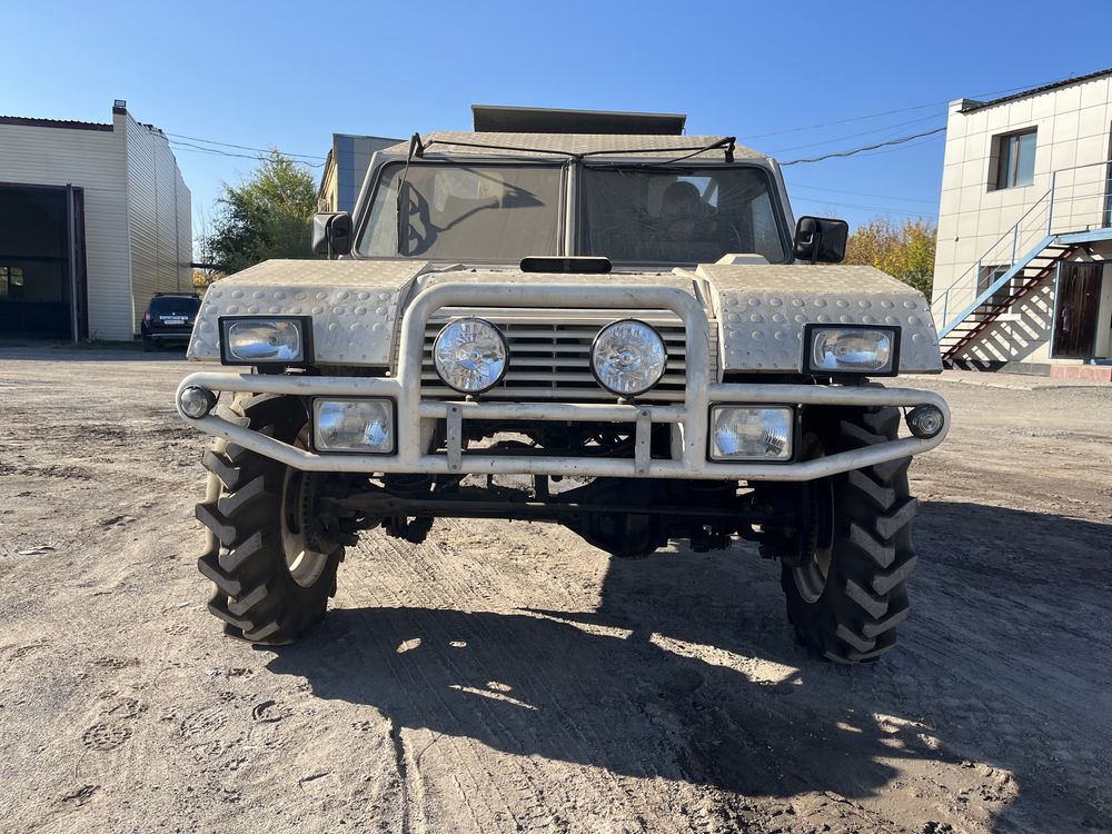 Багги-вездеход 4x4 на базе Range Rover V8, мосты Dana 60