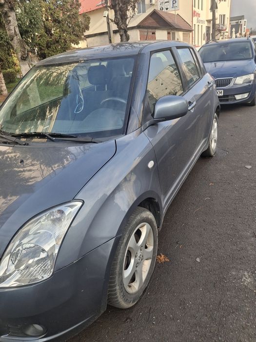 Vind Suzuki Swift 4x4 an fabricație 2008