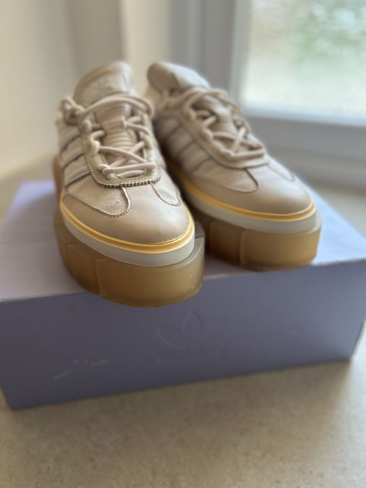 Adidas маратонки