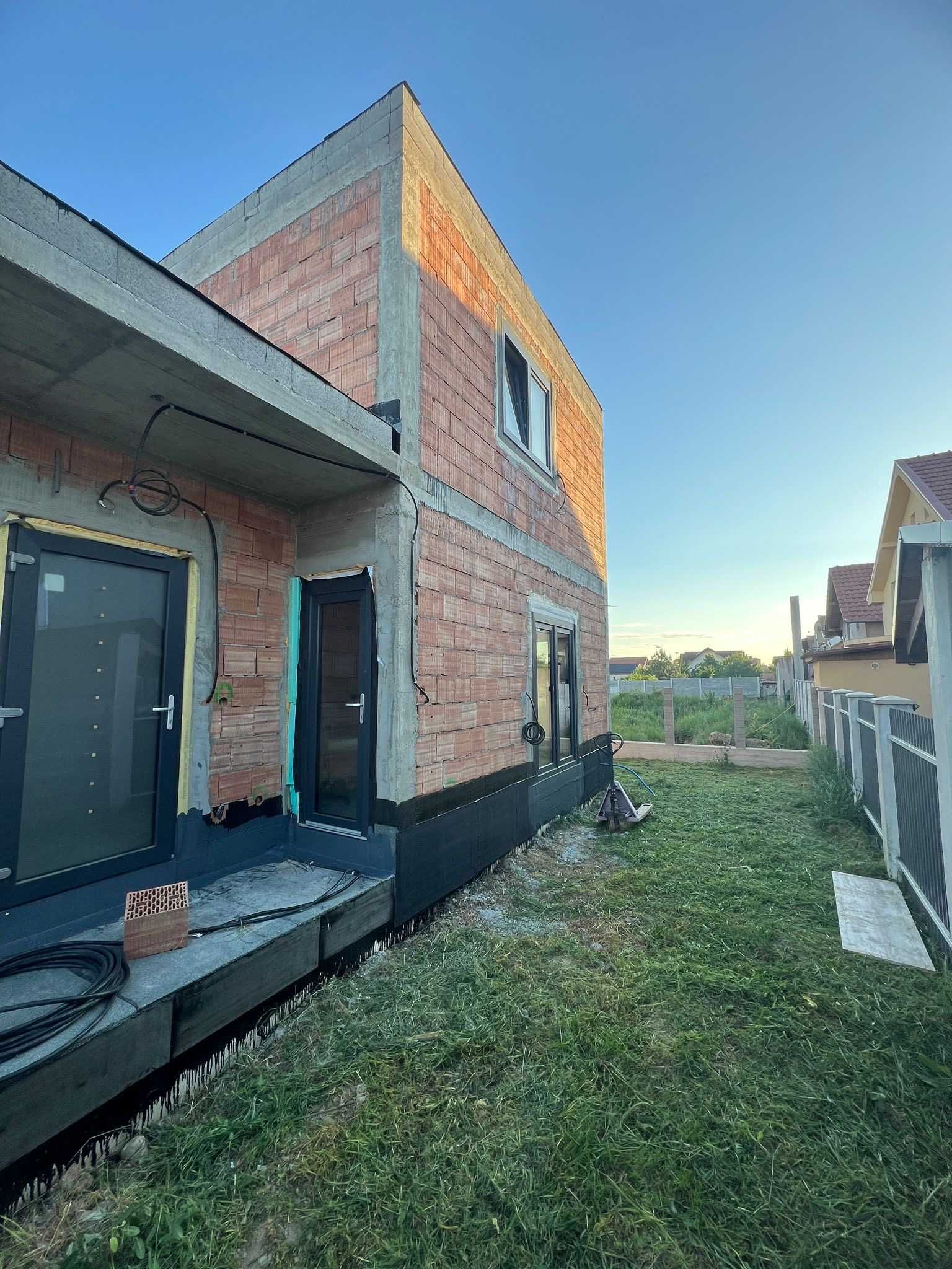Casă nouă P+1 cu garaj – Cartier Tineretului, lângă Lidl și parc