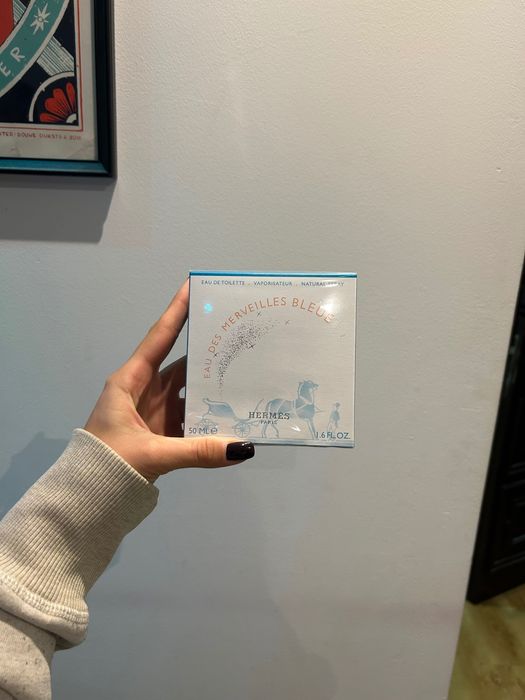 Неразопакован парфюм HERMES PARIS - Eau Des Merveilles Bleue