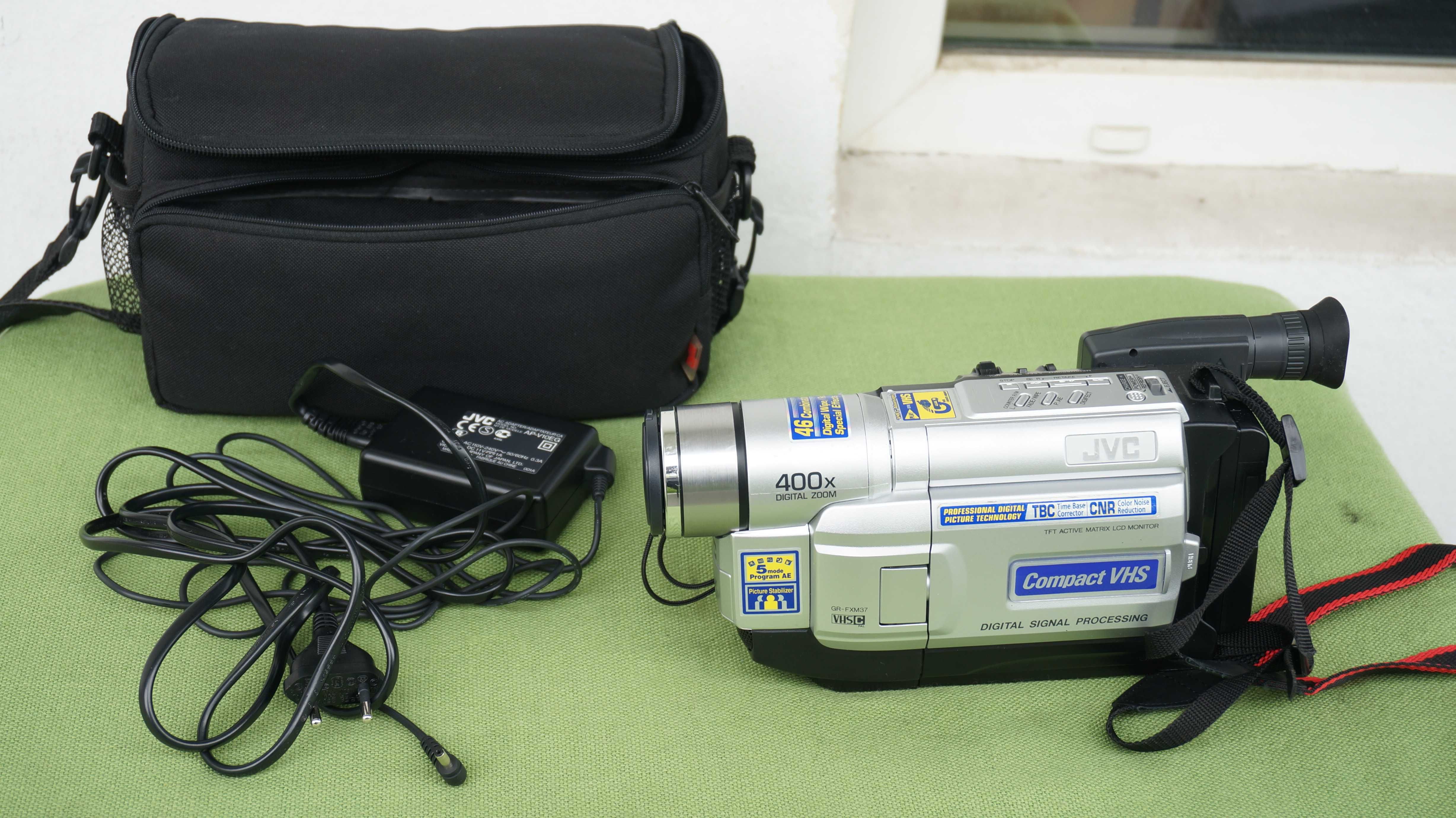 Camera video VHS-C JVC model GR-FXM37