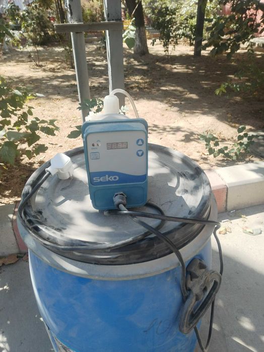 Насосная станция Calpeda в сборе. Насос дозатор для питьевой воды.