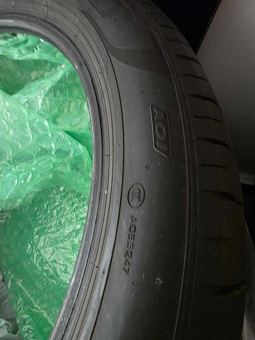 Audi Q7 - 1 set de jante aliaj si 1 set anvelope de vara, stare f buna