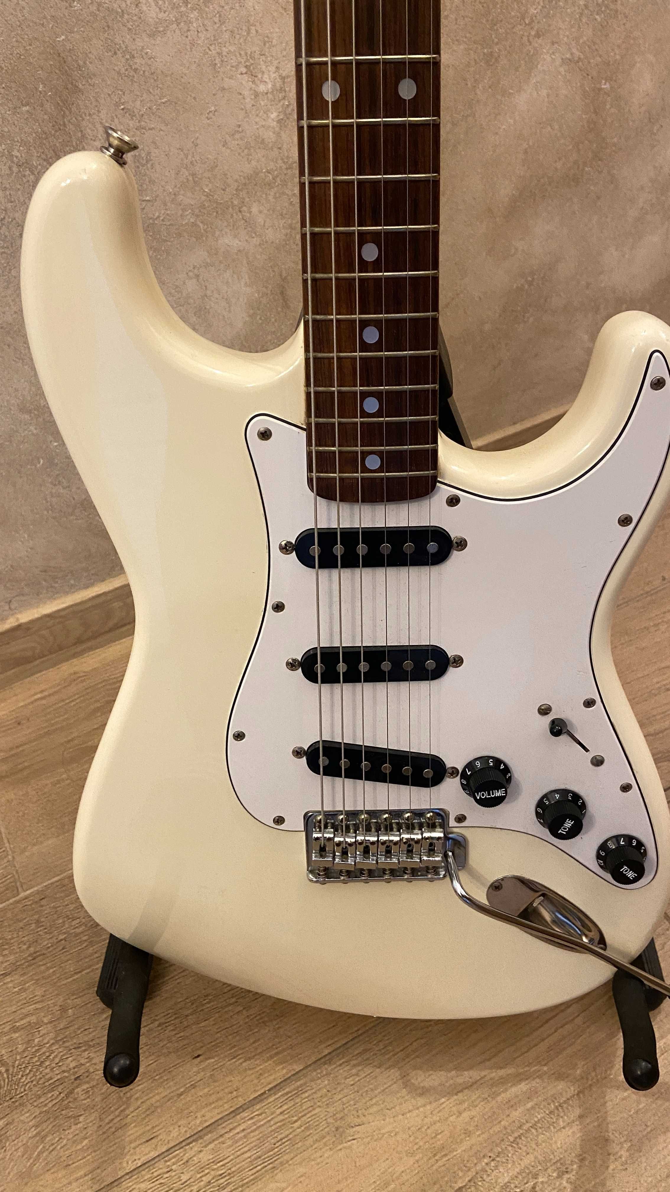 Fender Squier Stratocaster by Fender SQ Serial 1983 MIJ Japan