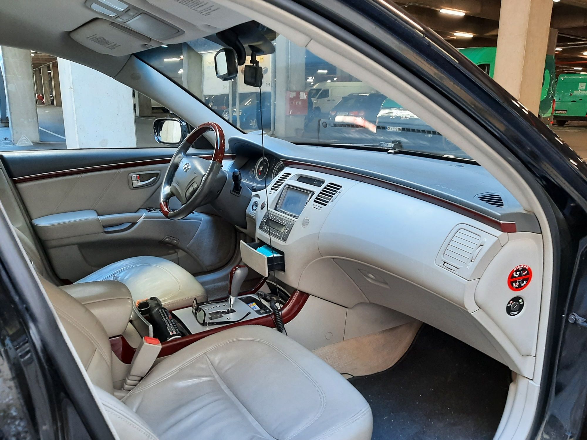 Hyundai grandeur