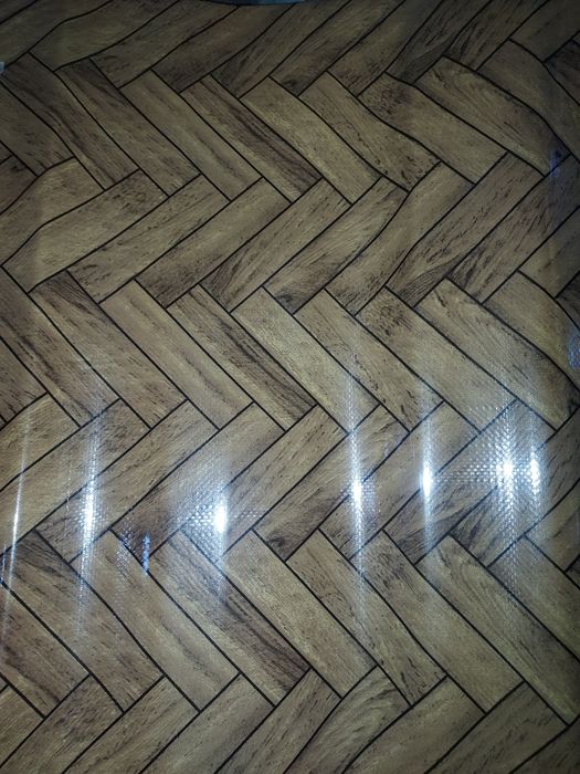 Linoleu 2m lat x 6m lung-1,2 gros, 210 lei bucata