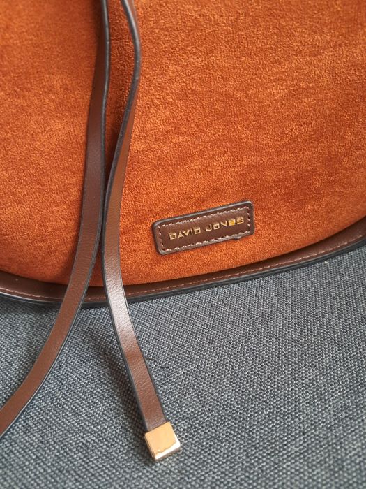 Велурена Дамска Чанта