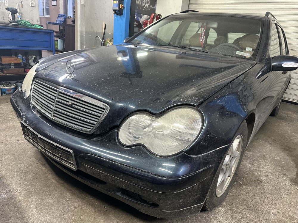 Mercedes c180 на части