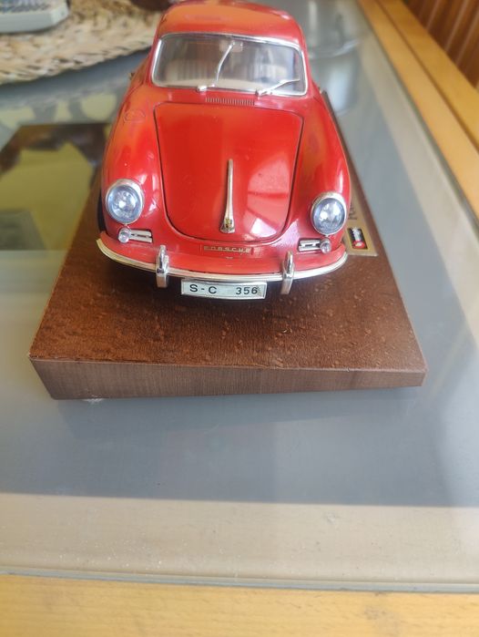 Колекционерски модел Burago1/18