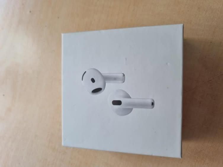 AirPods 4 (Четвърто поколение) – Чисто нови, само отворена кутия!