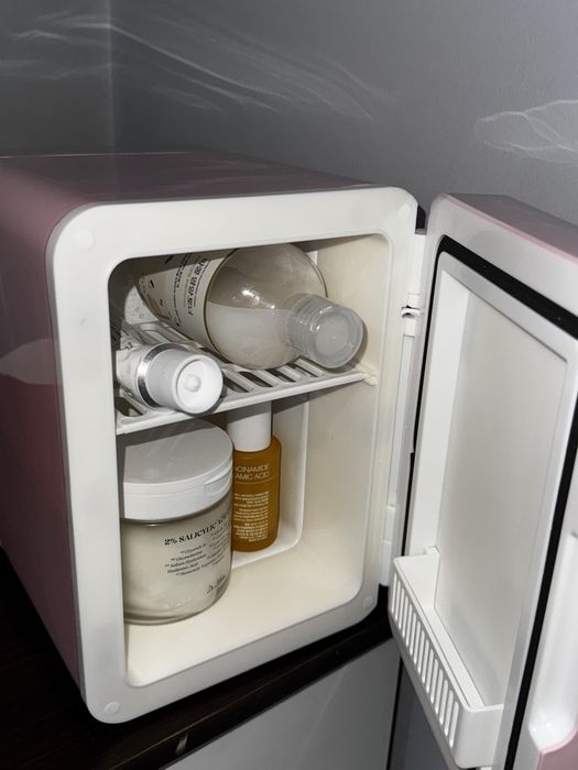 Холодильник для косметики