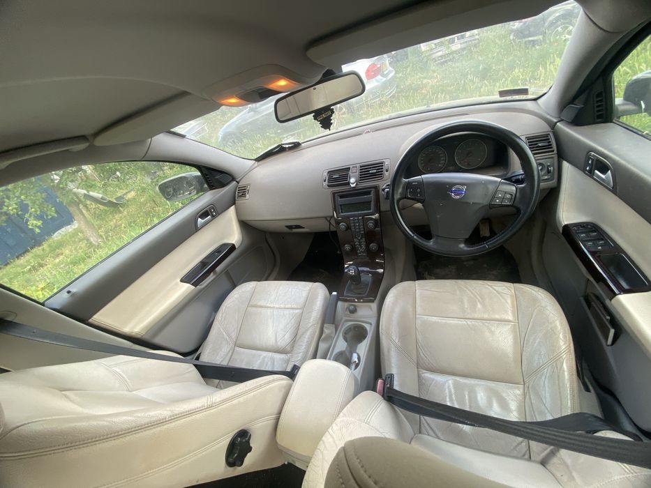 Piese volvo S40 an 2006 motor 2.0 i benzina! Bara Fata,completa