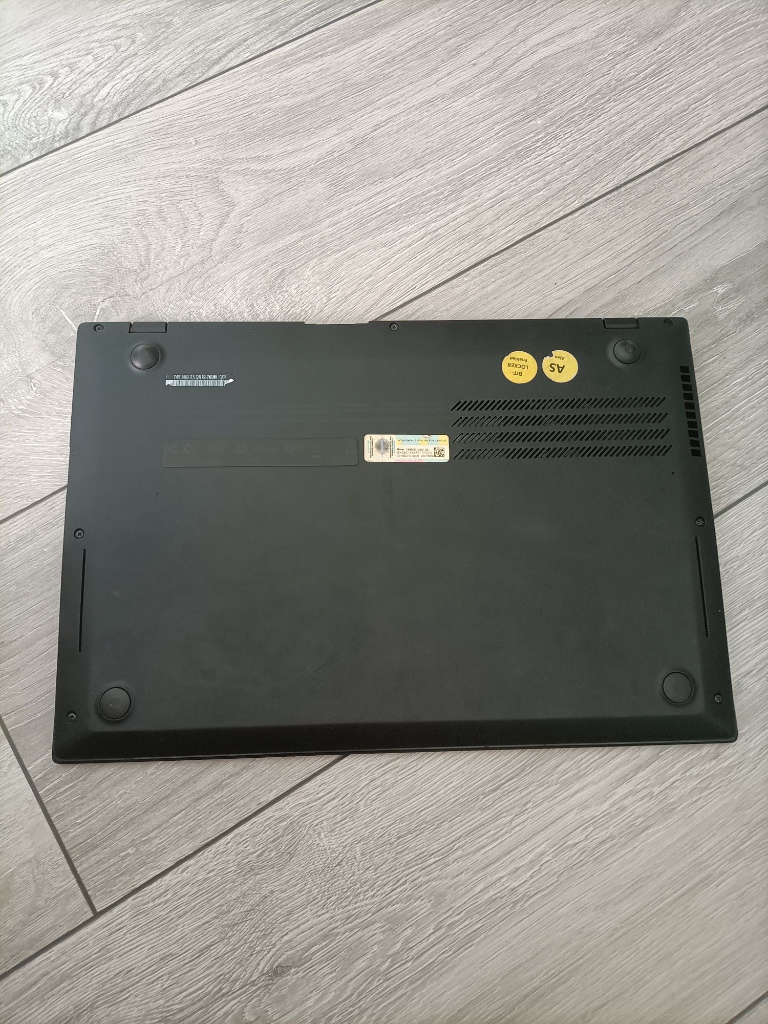 Lenovo ThinkPad X1 Carbon