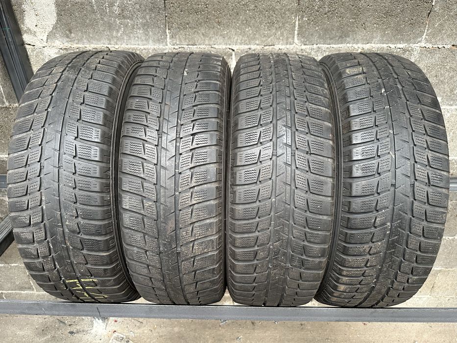 Set anvelope 195/65 R15 SUMITOMO iarnă (m+s)