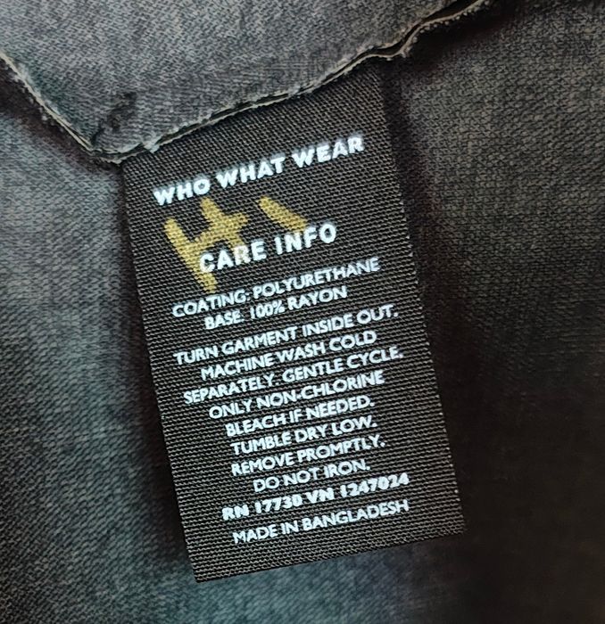 Rochiță sau palton negru - Who What Wear