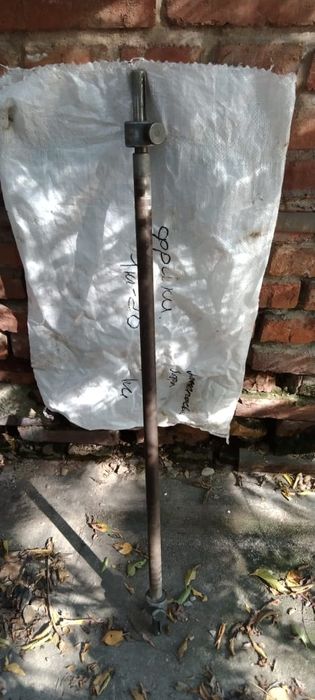 Штанга,     гриф.