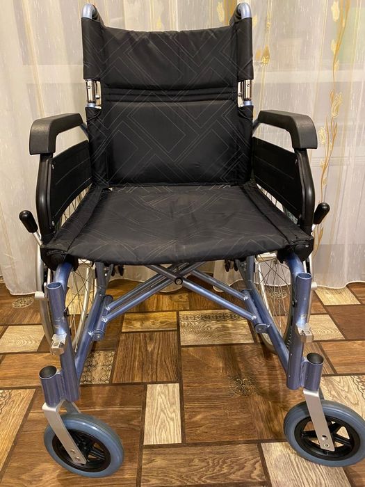 Коляска инвалидная