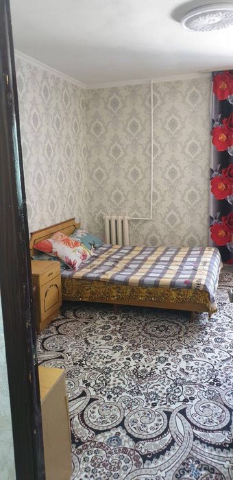 Чилонзор Фархадский ёнида квартира. Талабалар ва оилага. Без маклер.