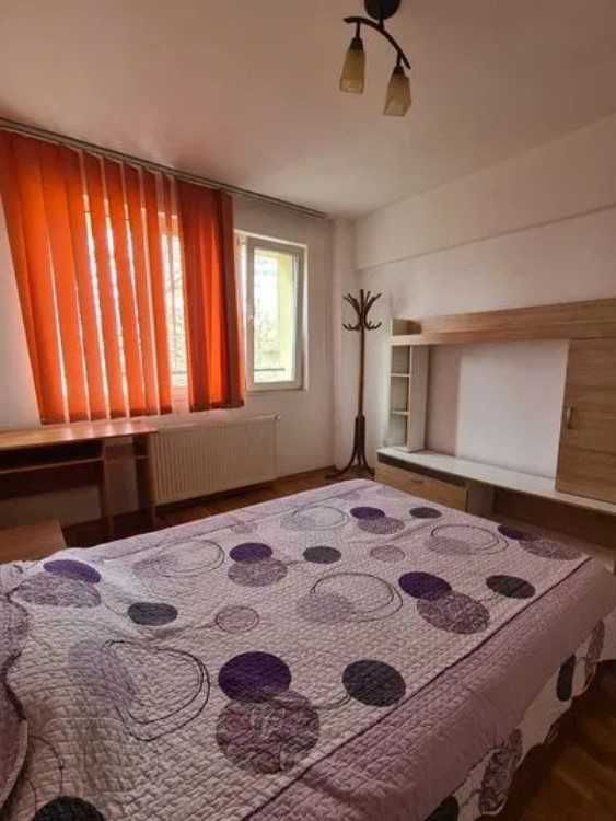 Дава се под наем Тристаен апартамент в Пловдив, Тракия - 86 кв.м за 255 € - Снимка #2