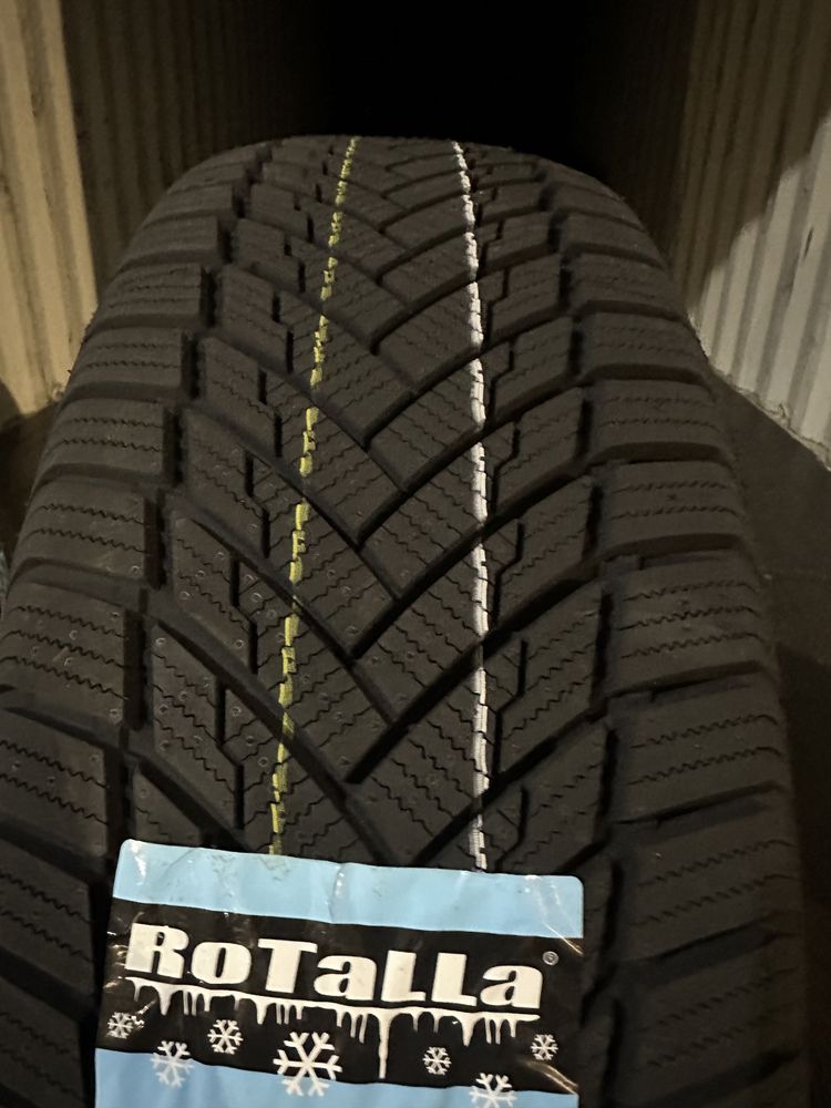 Нови зимни гуми ROTALLA SETULA W RACE S130 215/65R15 96H НОВ DOT