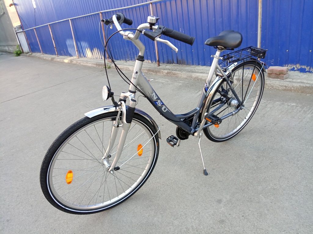 Vând bicicleta din aluminiu pentru damă