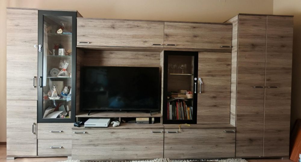 Mobilier modern pentru living, cu LED si lățimea de 3,9 m