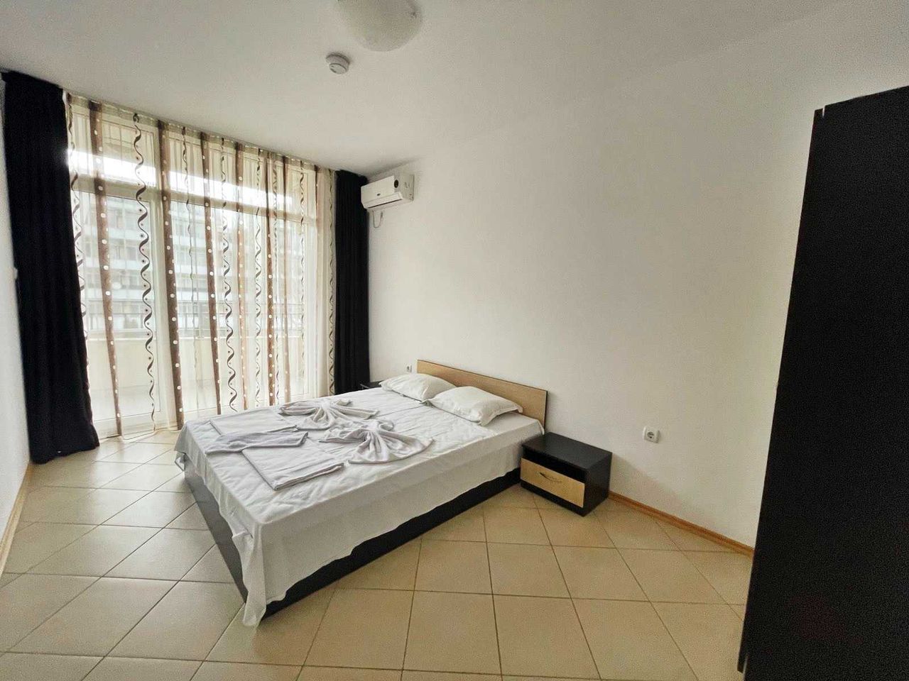 Продава се Двустаен апартамент в к.к. Слънчев бряг - 72 кв.м за 967 €/кв.м - Снимка #7