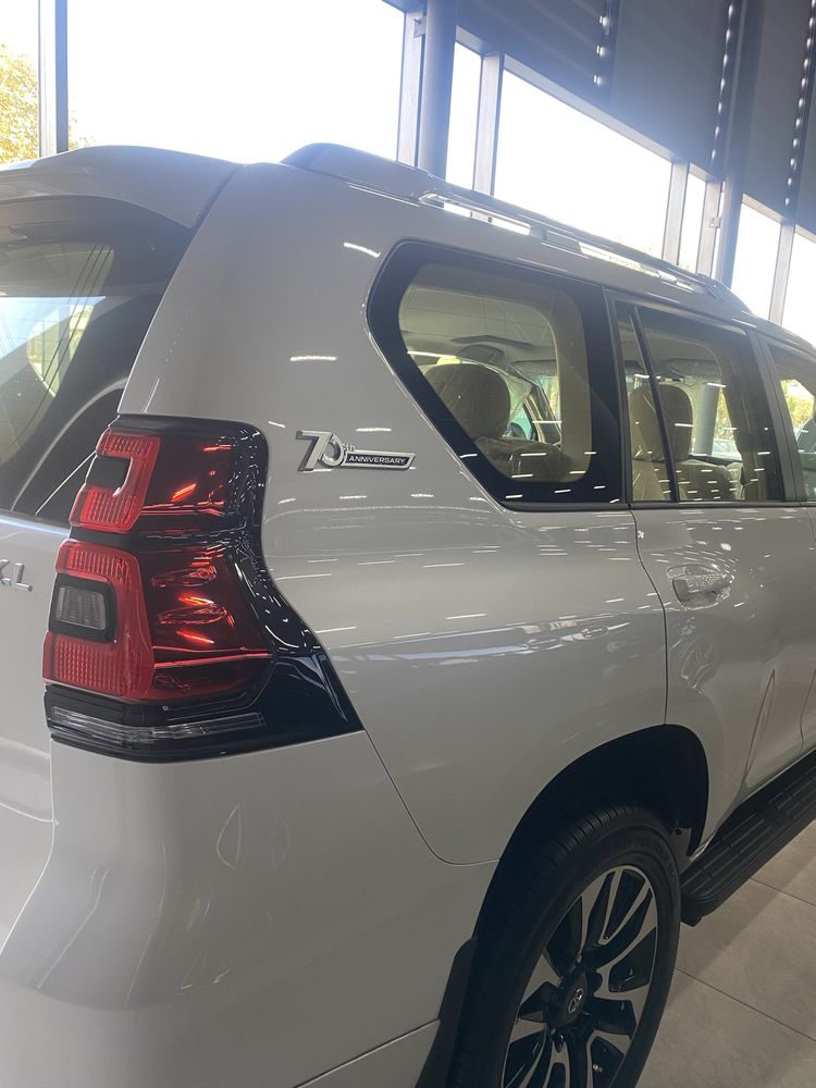 Tayota Prado 2023
