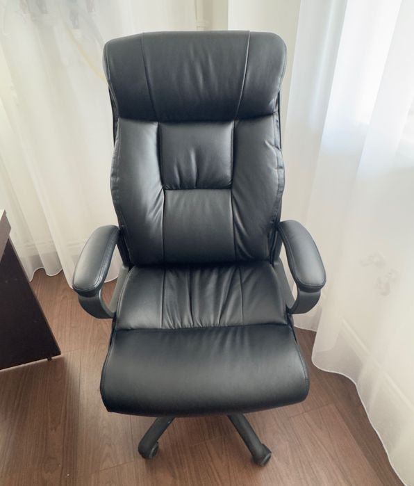 Vânzare birouri și scaune directorale