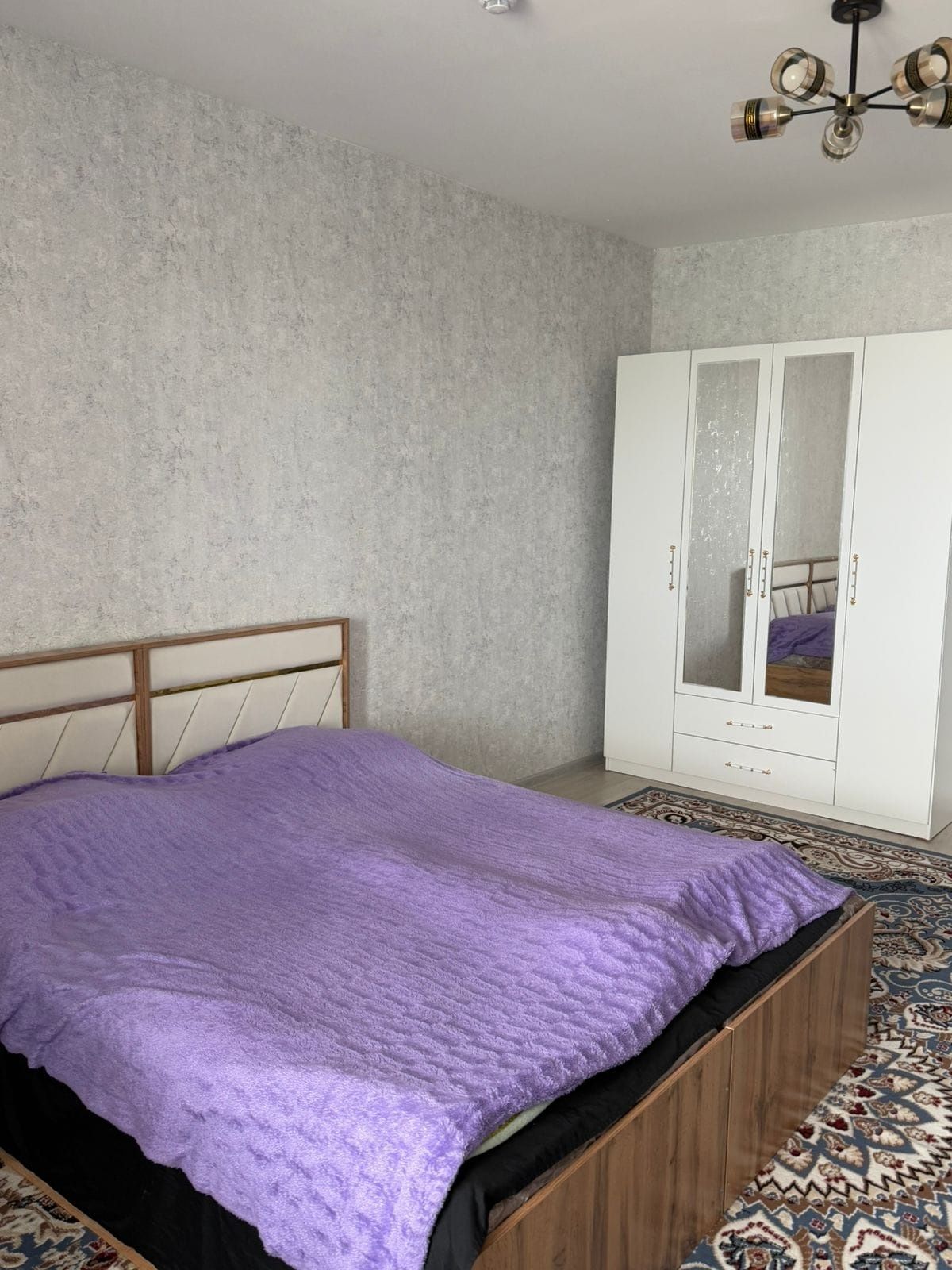 2 бөлмелі пәтер суточно беріледі