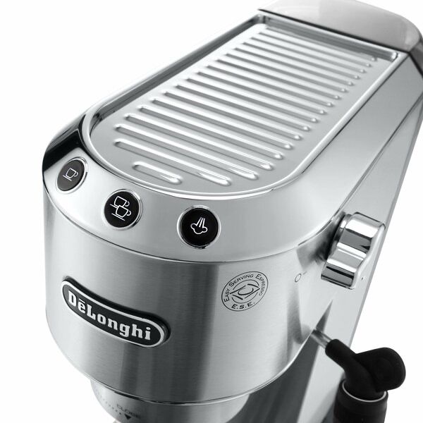 Рожковая кофеварка DeLonghi Dedica EC685