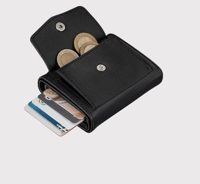 Черен портфейл с малтийски механизъм