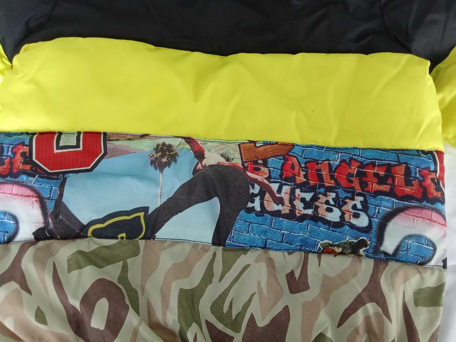 Яке Guess за момче 6г - 60 лв.