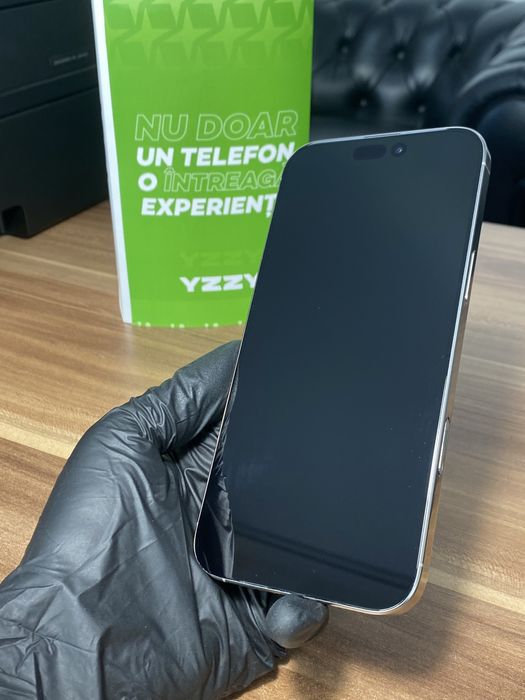 iPhone 16 Pro Max • 256 GB • Natural Titanium