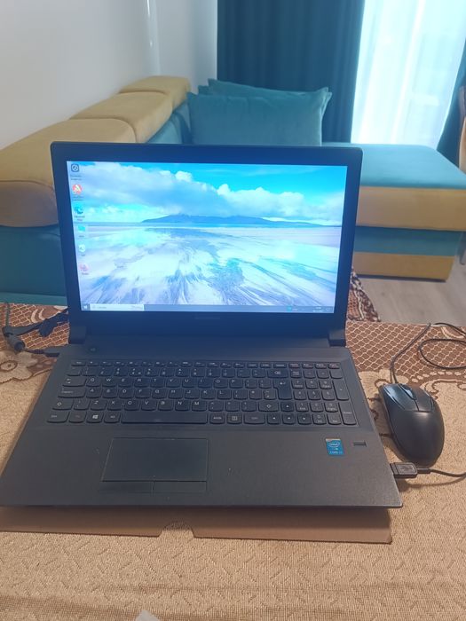 Laptop Lenovo 2012 – pornește, util pentru piese
Laptop Lenovo 2012 –