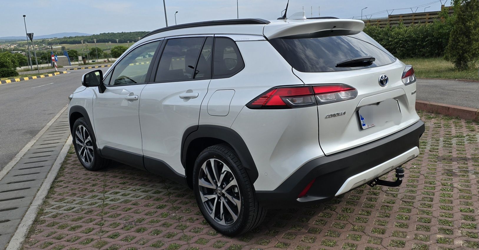 Toyota Corolla Cross Hybrid, 2.0 l, 4WD, Exclusive