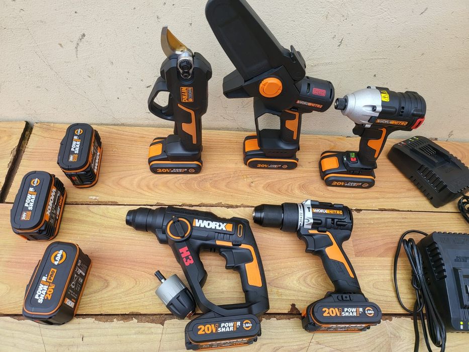 Scule cu acumulator WORX 20 V